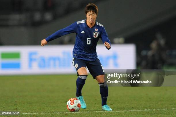 Genta Miura of Japan in action during the EAFF E-1 Men's Football Championship between Japan and South Korea at Ajinomoto Stadium on December 16,...