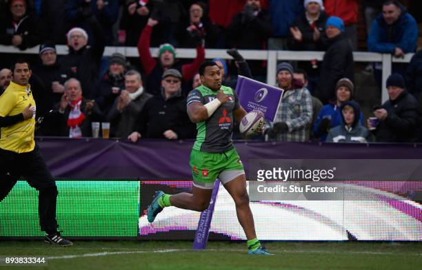 Gloucester wing David Halaifonua runs in the first try during the European Rugby Challenge Cup match between Gloucester Rugby and Zebre at Kingsholm...