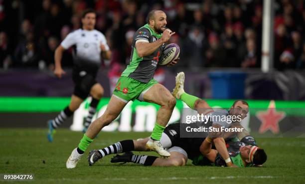 Charlie Sharples runs in try number six for Gloucester during the European Rugby Challenge Cup match between Gloucester Rugby and Zebre at Kingsholm...