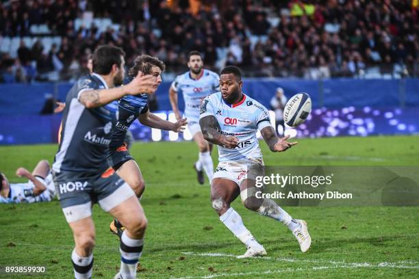 Virimi Vakatawa of Racing during the European Champions Cup match between Racing 92 and Castres at Stade Yves Du Manoir on December 16, 2017 in...