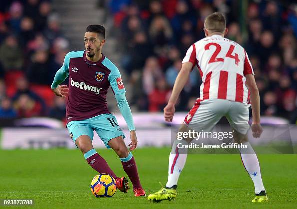 Stoke City v West Ham United - Premier League Stoke City v West Ham United - Premier League
