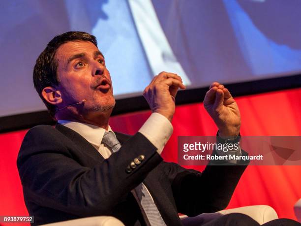 Former French Prime Minister Manuel Valls attends a rally for the Citudans policital party on December 16, 2017 in Barcelona, Spain. The Spanish...