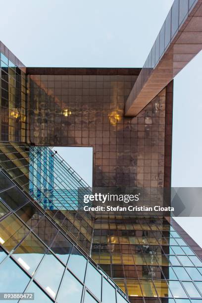 modern reflections in london - architecture close up stock pictures, royalty-free photos & images