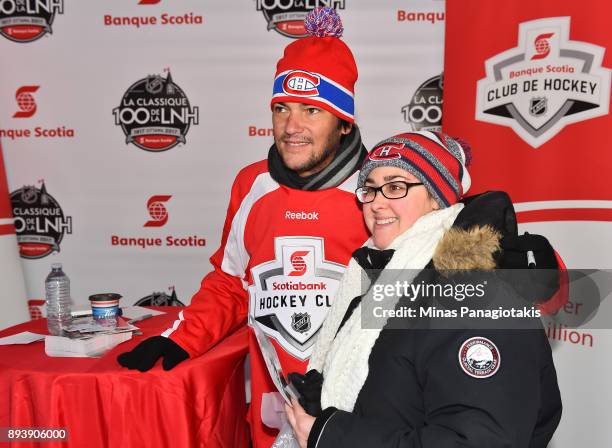 Montreal Canadiens alumni José Théodore poses with fans in the Centennial Fan Arena during the 2017 Scotiabank NHL100 Classic at Lansdowne Park on...