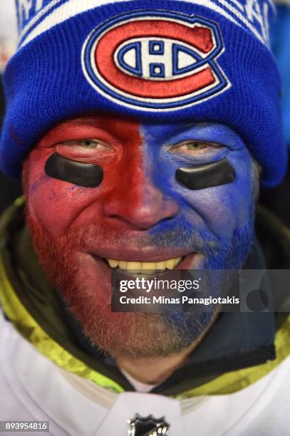 Fans cheer as the Ottawa Senators take on the Montreal Canadiens during the 2017 Scotiabank NHL100 Classic at Lansdowne Park on December 16, 2017 in...