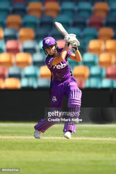 Lauren Winfield of the Hurricanes bats during the Women's Big Bash League match between the Hobart Hurricanes and the Sydney Sixers at Blundstone...