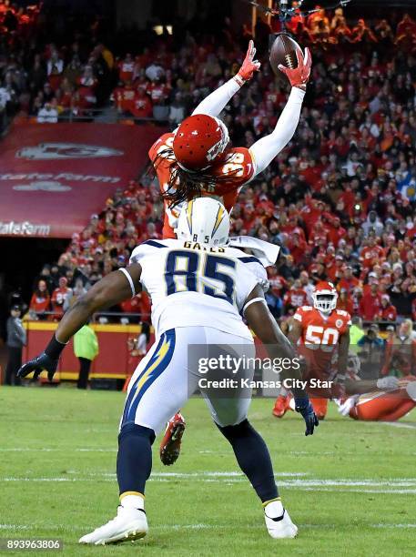 Kansas City Chiefs free safety Ron Parker intercepts a pass intended for Los Angeles Chargers tight end Antonio Gates in the fourth quarter on...