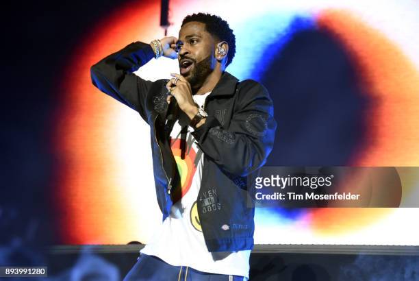 Big Sean performs during Power 106 FM's Cali Christmas at The Forum on December 16, 2017 in Inglewood, California.