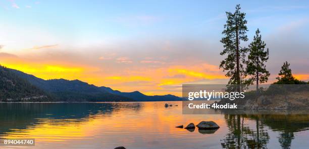 lake tahoe panorama - south lake tahoe stock-fotos und bilder