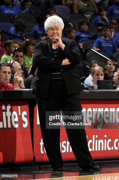 Head coach Lin Dunn of the Indiana Fever looks on during the game against the San Antonio Silver Stars at AT&T Center on July 23, 2009 in San...