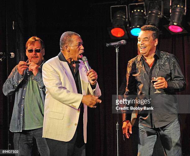 Southside Johnny, Ben E. King and Gary U.S. Bonds attend Gary U.S. Bonds birthday bash at B.B. King Blues Club & Grill on June 17, 2009 in New York...