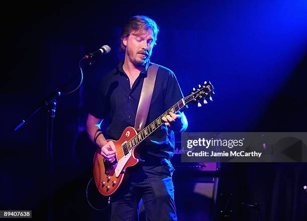 Jamie Blue Rocks 466 Jamie Reeves Stock Photos, High-Res Pictures, and Images - Getty Images