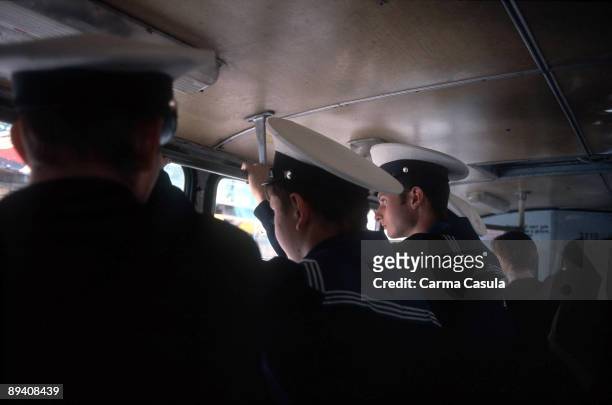 San Petersburgo, Rusia Marines in the bus of San Petersburgo.
