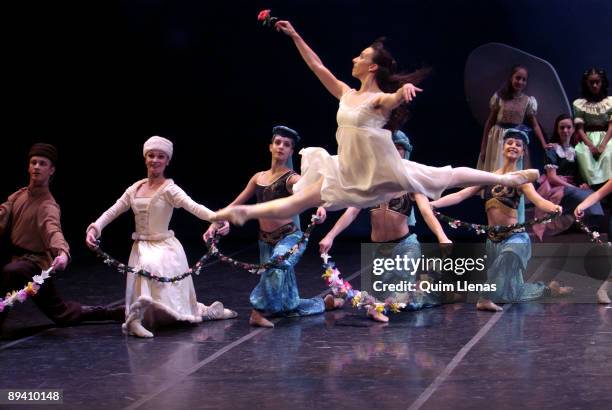 December 19, 2007. Madrid Theater, Madrid, Spain. Dress rehearsal of the ballet 'Nutcracker', a choreographic adaptation of Maria Gimenez on the...