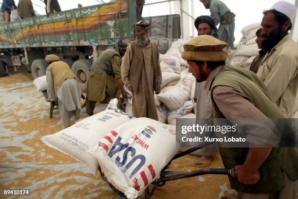 April 2002 , Bagram. Wheat of USA for afganos family