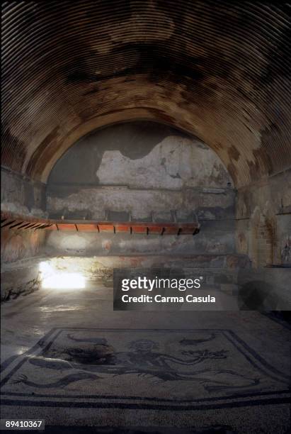 Golfo di Napoli, Pompeya Inside of hot baths