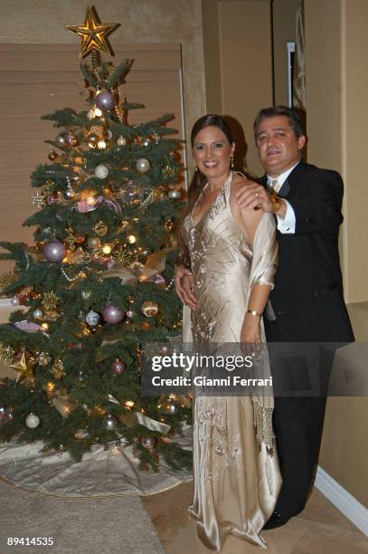 Saint Diego Vicente Ruiz 'The Soro' celebrates Christmas next to its wife Suzette.