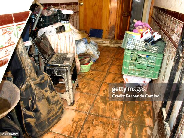 September 29, 2007. Almunecar, Andalusia, Granada, Spain. The strong rains falls in Almunecar causing the death of a man and floods. The inhabitants...