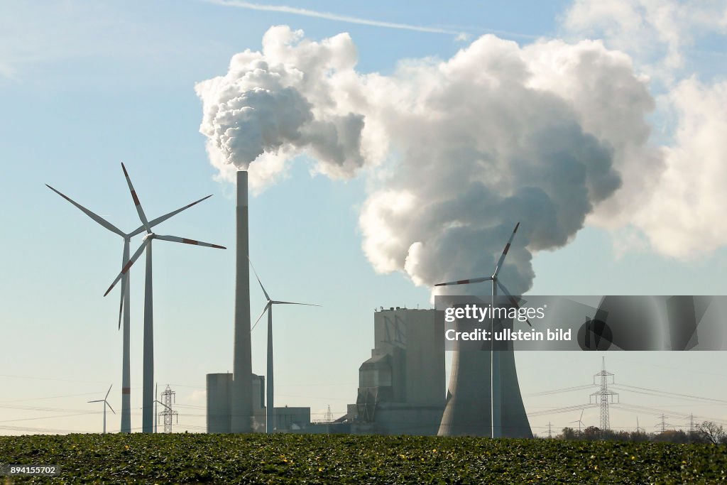 Das Kraftwerk Mehrum ist ein deutsches Steinkohlekraftwerk. Es liegt am Mittellandkanal in Mehrum bei Hohenhameln, Landkreis Peine. Es hat eine Nettoleistung von 690 Megawatt (Bruttoleistung: 750 MW), der heute noch in Betrieb befindliche Block 3 wurde 19