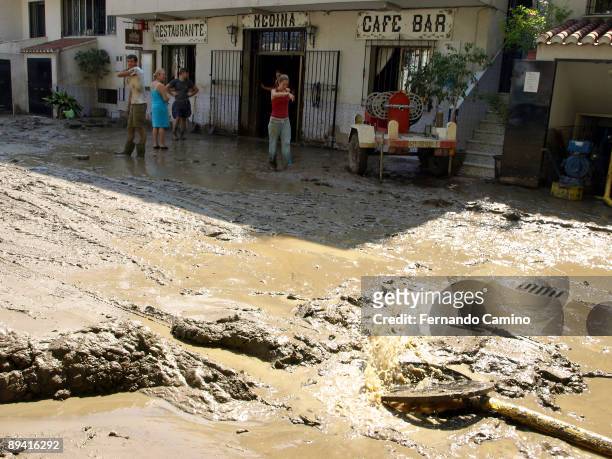 September 29, 2007. Almunecar, Andalusia, Granada, Spain. The strong rains falls in Almunecar causing the death of a man and floods. The inhabitants...