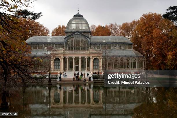 Madrid. Crystal Palace. Retiro Park. Modeled on London's Crystal Palace of the 1850s, Madrid's greatest wrought-iron and glass-domed Industrial...