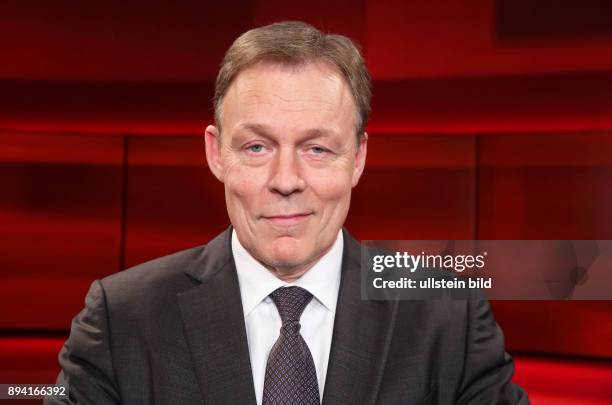 Thomas Oppermann in der ARD-Talkshow hart aber fair am in Berlin Thema der Sendung: Die Wut-Wahl - Verliert Deutschland die politische Mitte?