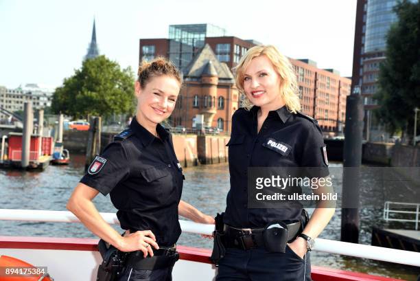 Mit Folge 200 am 18. 09, 19.25 Uhr starten 27 neue Folgen der ZDF-Polizeiserie "Notruf Hafenkante" Sanna Englund spielt Melanie "Melli" Hansen...