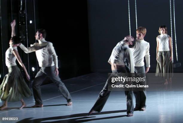 November 14, 2007. Theater of Madrid, Madrid, Spain. Dress rehearsal of the ballet 'Instrucciones para dejarse caer al otro lado del vacio', a...