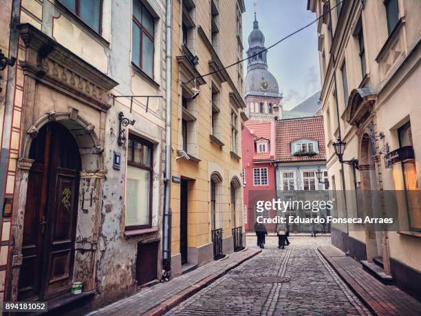 riga old town - riga stock pictures, royalty-free photos & images