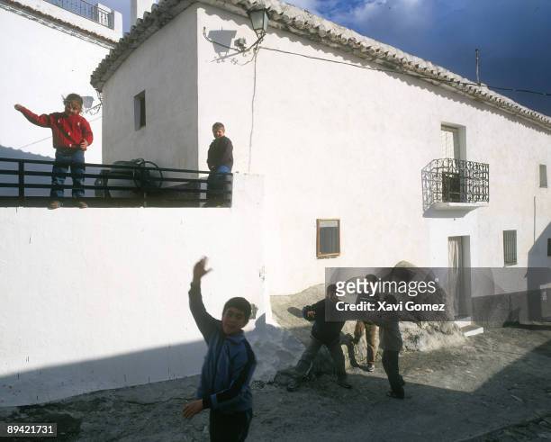 Children playing in Canan, Alpujarra. Granada .