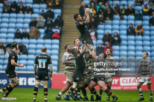 Wasps' Nathan Hughes wins line out ball during the European Rugby Champions Cup match between Wasps and La Rochelle at Ricoh Arena on December 17,...