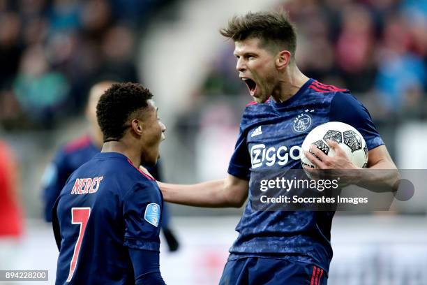 Klaas Jan Huntelaar of Ajax celebrates 1-1 with David Neres of Ajax during the Dutch Eredivisie match between AZ Alkmaar v Ajax at the AFAS Stadium...