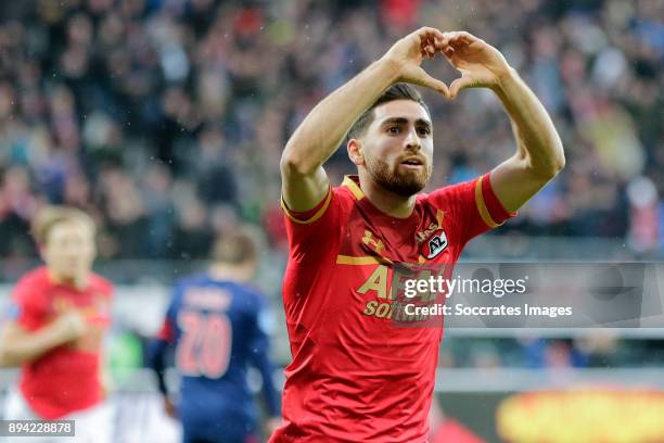 Alireza Jahanbakhsh of AZ Alkmaar celebrates 1-0 during the Dutch Eredivisie match between AZ Alkmaar v Ajax at the AFAS Stadium on December 17, 2017...