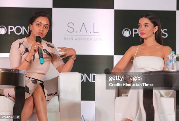 Bollywood actor and Pond's brand Ambassador Amy Jackson with Pond's expert Dr. Rashmi Shetty during the launch of Skin Advisor Live mobile...