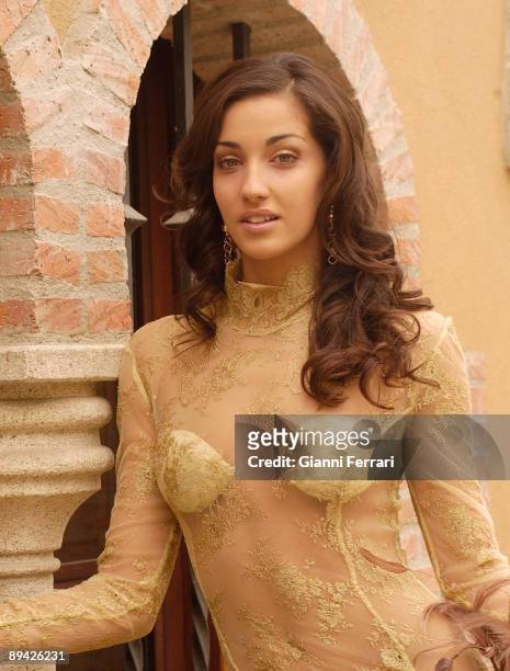 September 10, 2006. 'La Mision' Restaurant, Madrid. Spain. Portrait of Laura Ojeda, second maid of honor of Miss Spain 2005, with the dress by Ruben...