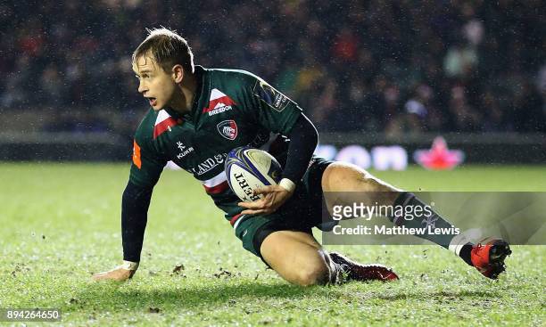 Mathew Tait of Leicester Tigers in action during the European Rugby Champions Cup match between Leicester Tigers and Munster Rugby at Welford Road on...