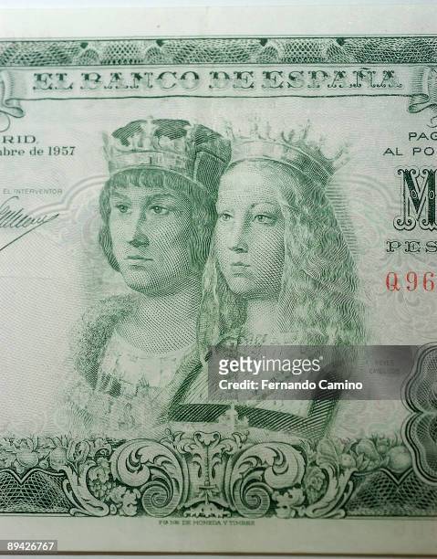 Madrid, Spain. A thousand note of pesetas with the image of the Catholic Kings.