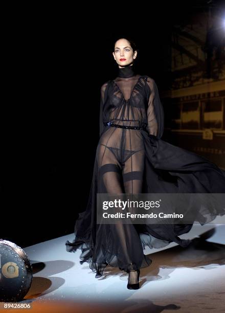 November 2006. IFEMA. Madrid, Spain. Cibeles Fashion Week. Andres Sarda's fashion show.