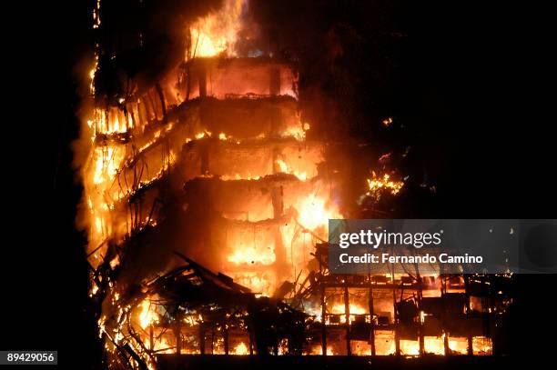 Fire in the Windsor Skycraper in Madrid. A spectacular fire destroys the Windsor offices building in Madrid,one of Madrid's tallest office buildings,...