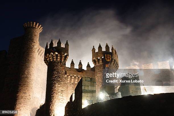 templar night in ponferrada castle - ponferrada ストックフォトと画像