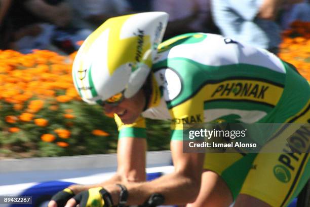 Cyclist Tour of Spain 2004. Arrival in Madrid. The final stage: Individual time trial.