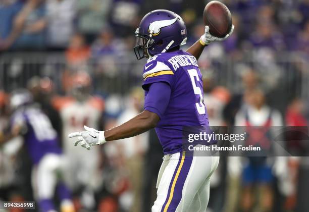 Teddy Bridgewater of the Minnesota Vikings passes the ball in the fourth quarter of the game against the Cincinnati Bengals on December 17, 2017 at...