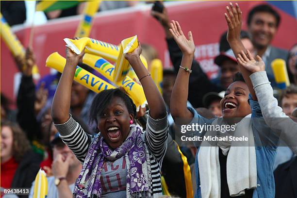 Track Fans Track And Field Fans Photos and Premium High Res Pictures - Getty Images