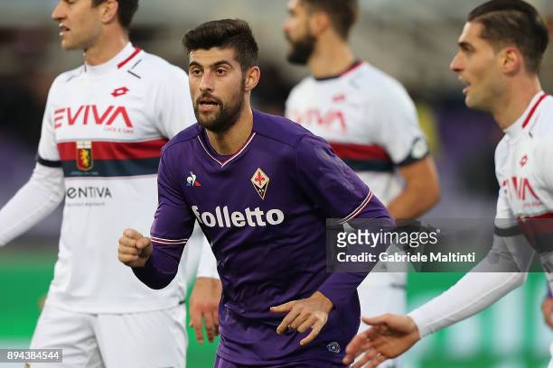 Marco Benassi of ACF Fiorentina in action during the Serie A match betweenACF Fiorentina and Genoa CFC at Stadio Artemio Franchi on December 17, 2017...