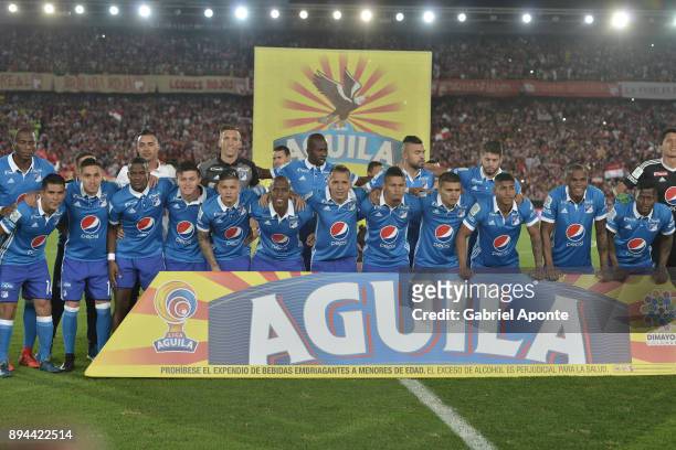 Players of Millonarios pose for a team photo prior the second leg match between Millonarios and Santa Fe as part of the Liga Aguila II 2017 Final at...