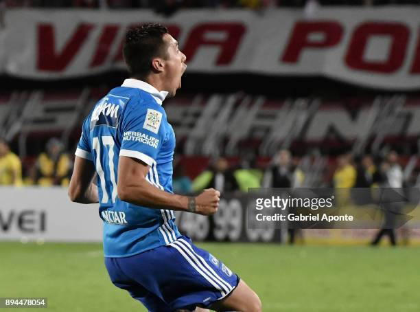 Henry Rojas of Millonarios celebrates after scoring the second of his team during the second leg match between Millonarios and Santa Fe as part of...