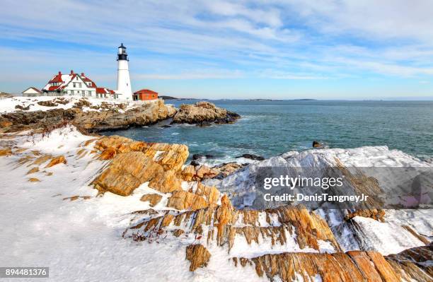 portland head lighthouse in winter - maine winter stock pictures, royalty-free photos & images