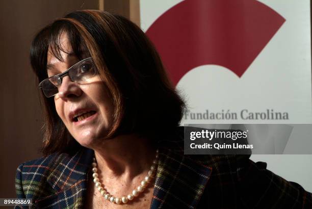 Rose Condello Rosa Conde Photos and Premium High Res Pictures - Getty Images