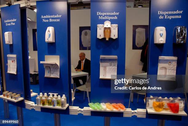 ESPAnA The Spanish Trade Show of the Professional Cleaning and Environmental Hygiene. Automatic dispensers of air-fresheners. Ifema.Madrid. 2008 .