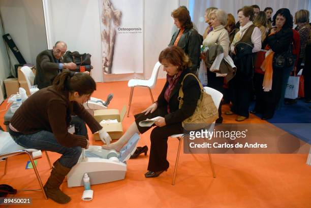 Medicine and health. Expo Health. IFEMA. Madrid. 2008. Osteoporosis test.